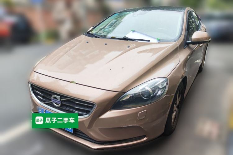 Used Volvo V40 2016 T3 Zhiyi Edition