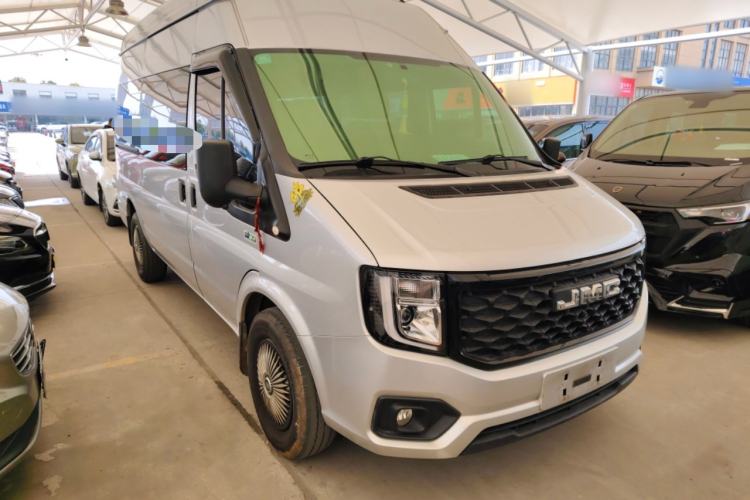 Used JMC Fushun 2022 2.0T Manual Multi-Function Passenger Vehicle Mid-Range High Roof 6-7 Seats Front Right 45 Deg