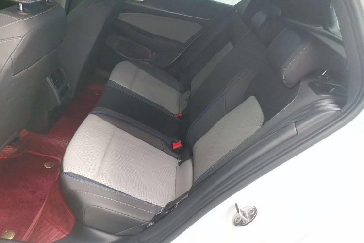 Used Volkswagen Golf 2025 300TSI R-Line