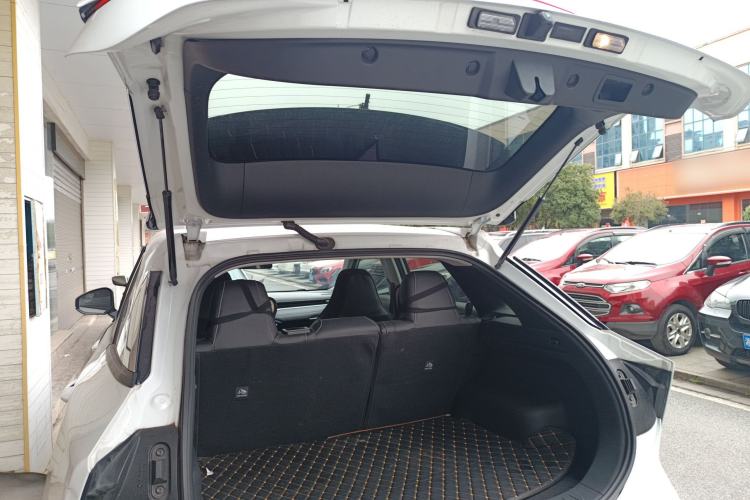 Used Venucia V 2023 260T Idol Edition Pro