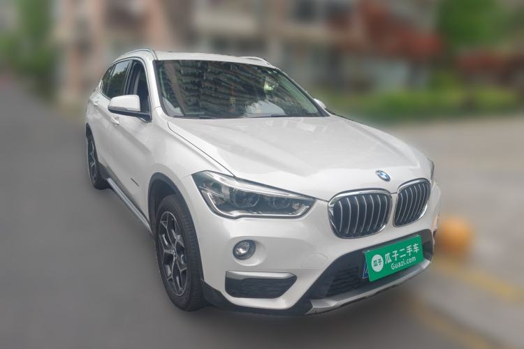 Used BMW X1 2016 xDrive20Li Luxury Model Front Right 45 Deg