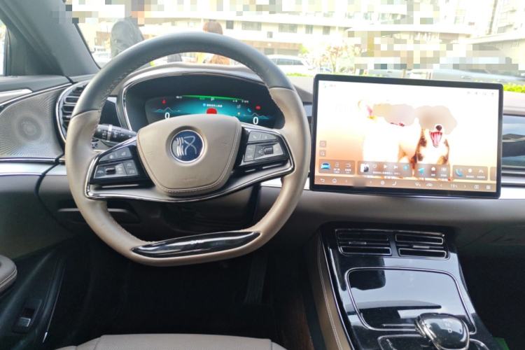 Used BYD Han 2024 DM-i Glory Edition 121KM Prestige Model
