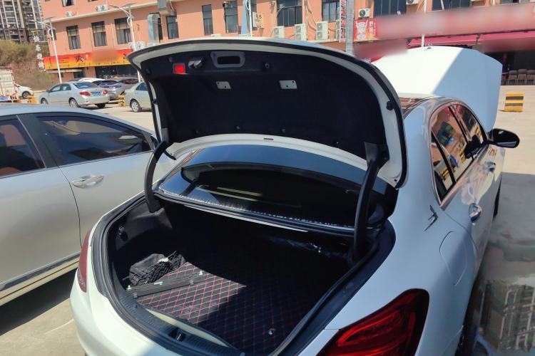 Used Mercedes-Benz C-Class 2016 C 200 L