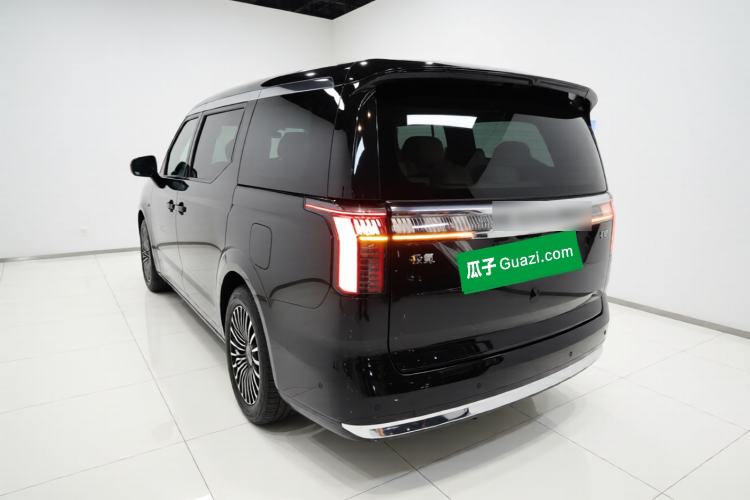 Used Zeekr 009 2024 7-Seater Walk-Through Version Four-Wheel Drive 108 kWh Exterior 2