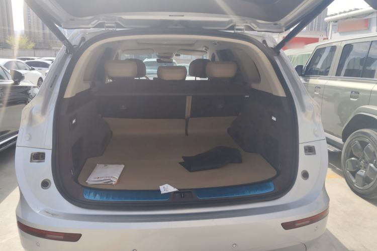 Used Hima AITO M7 2024 1.5T Intelligent Driving 4WD Max Edition 5 Seats Trunk