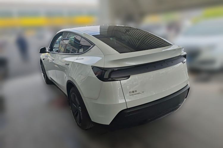 Used Tesla Model Y 2025 Rear-Wheel-Drive Version