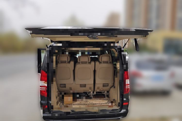 Used Mercedes-Benz Viano 2014 3.5L Premier Edition Trunk