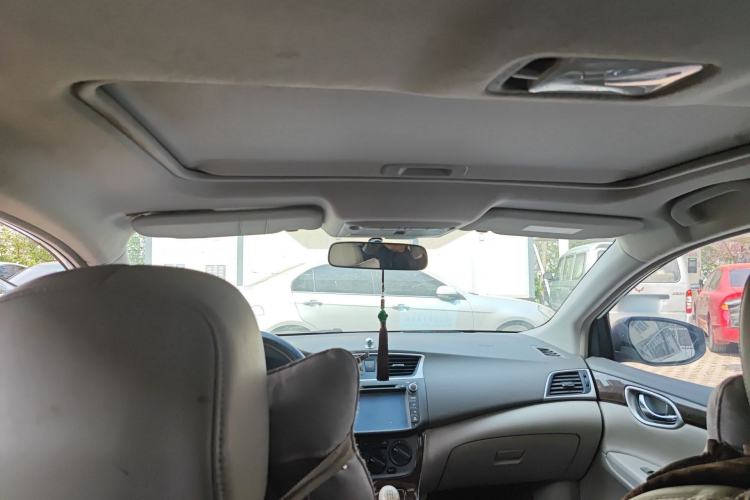 Used Nissan Sylphy 2012 1.6 XL Manual Luxury Edition Headliner