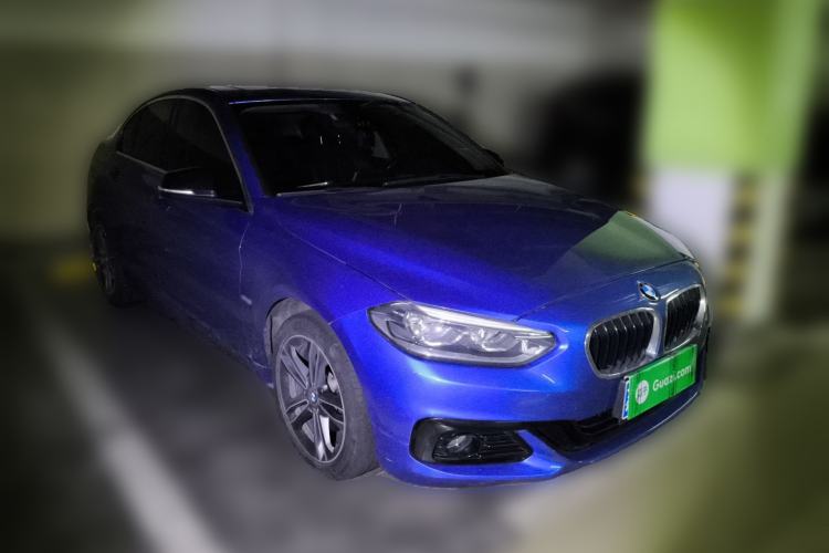 Used BMW 1 Series 2018 118i Sport Edition Front Right 45 Deg