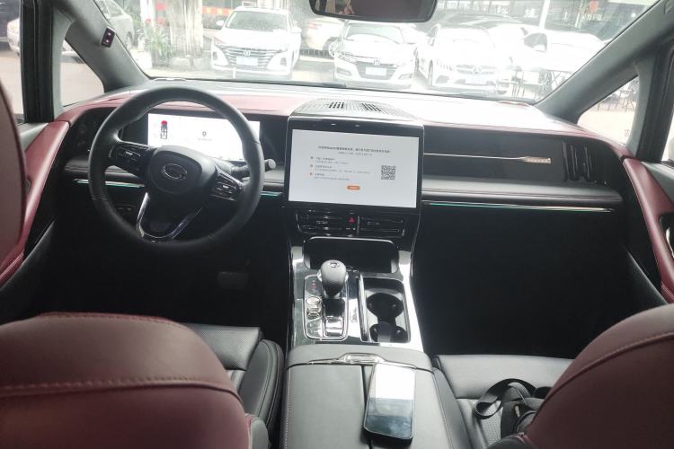 Used GAC Trumpchi M8 2023 Zongshi Series Dual-Motor Flagship Edition Center Console