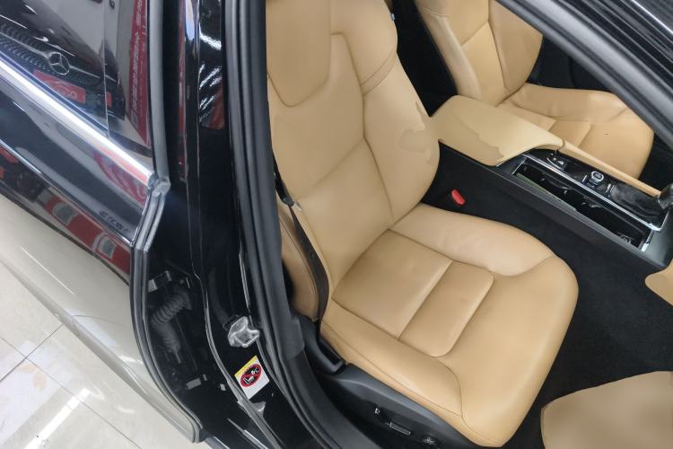 Used Volvo S90 2017 T4 Zhiyi Edition