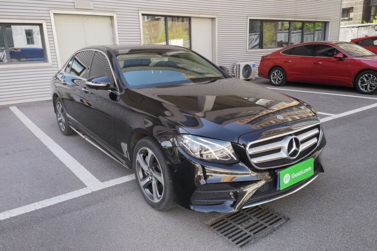 Used Mercedes-Benz E-Class 2019 E 300 L Sporty and Stylish Model Front Right 45 Deg