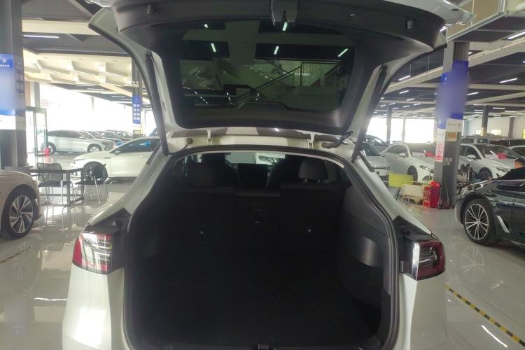 Used Tesla Model Y 2024 Rear-Wheel-Drive Version
