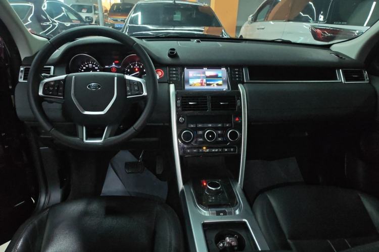 Used Land Rover Discovery Sport 2018 240 PS HSE Version