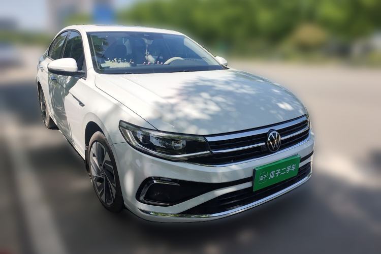 Used Volkswagen Bora 2023 300TSI DSG Prestige Edition
