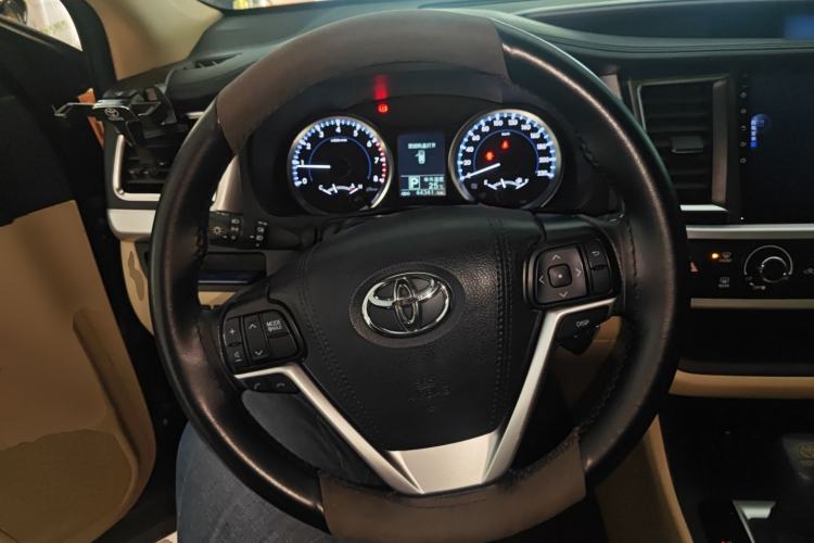 Used Toyota Highlander 2021 2.0T Four-Wheel Drive Elite Edition 7-Seater Steering Wheel