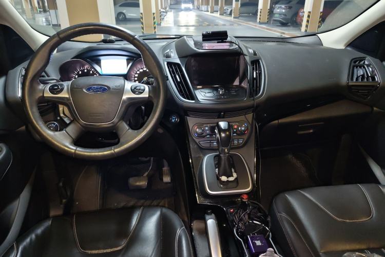 Used Ford Kuga 2015 2.0L GTDi Four-Wheel-Drive Sport Model