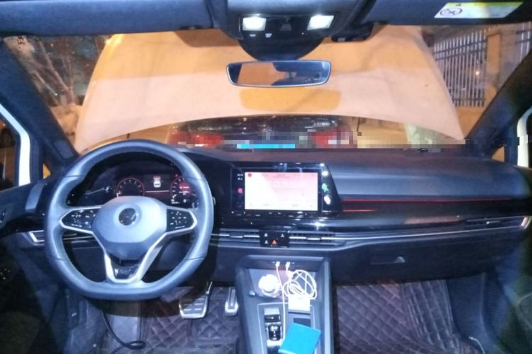 Used Volkswagen Golf 2021 280TSI DSG R-Line Center Console