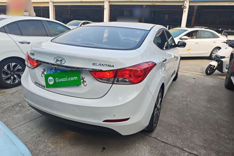 Used Hyundai Elantra (5th Generation / Langdong) 2015 1.6L Automatic Leading Model Rear Right 45 Deg