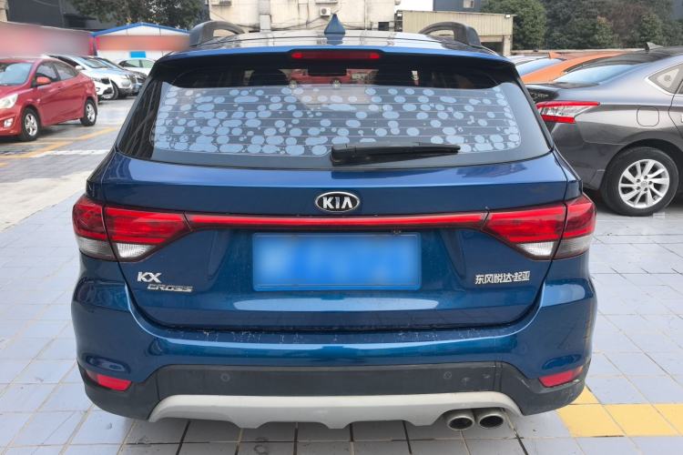 Used Kia KX Cross 2017 1.4L MT GLS
