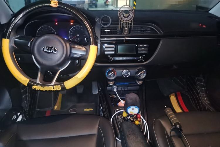 Used Kia K2 2017 Sedan 1.4L Manual Transmission 15th Anniversary Special Edition GLS Center Console