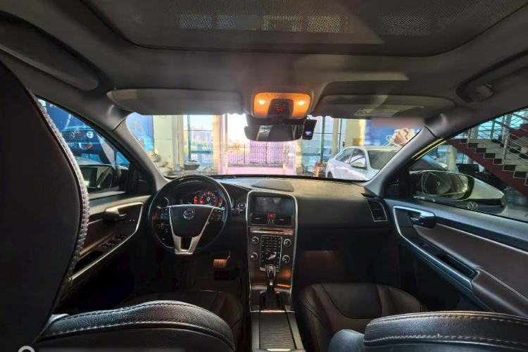 Used Volvo XC60 2015 T5 AWD Smart Drive Edition
