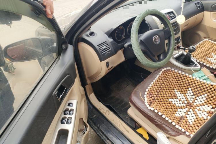 Used Brilliance H330 2013 1.5L Manual Comfort Model
