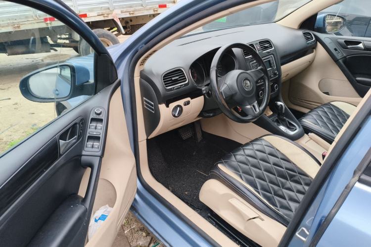 Used Volkswagen Golf 2012 1.6L Automatic Comfort Model
