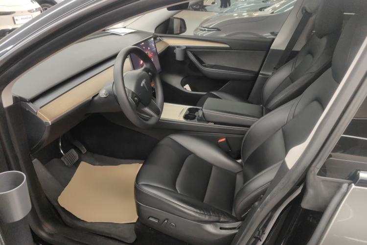 Used Tesla Model Y 2022 Rear-Wheel-Drive Version