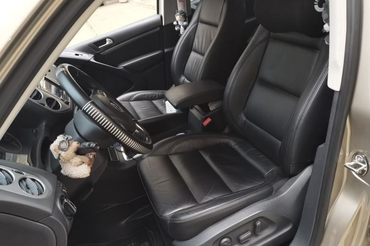 Used Volkswagen Tiguan 2013 1.8TSI Automatic All-Wheel-Drive Comfort Edition Left Front Seat