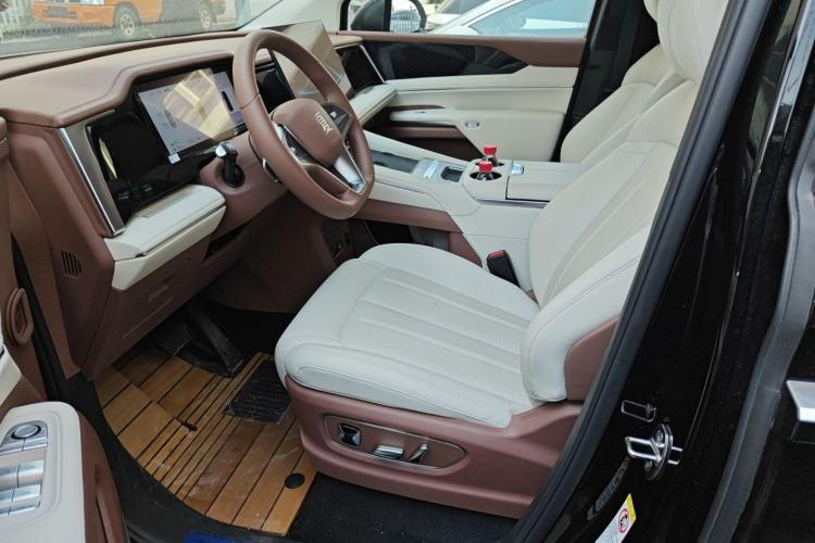 Used BYD Xia 2025 DM-i 1.5T 180km Beyond Edition Left Front Seat