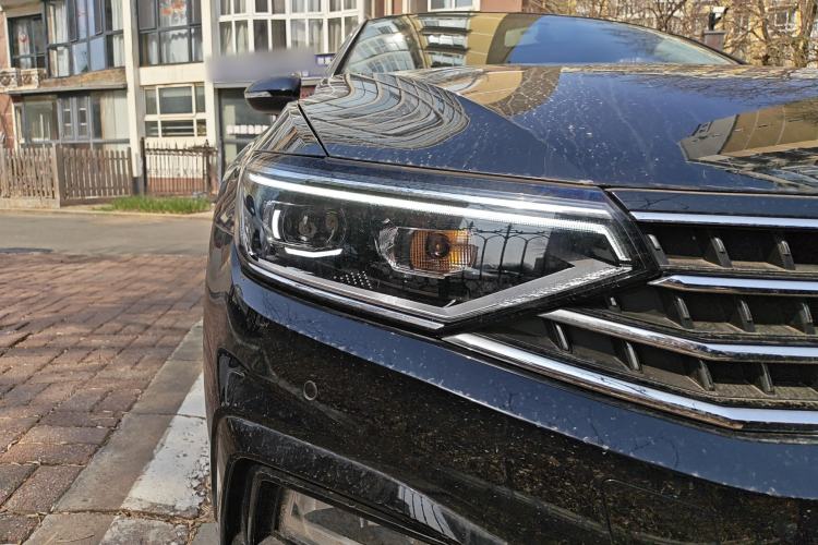 Used Volkswagen Magotan 2023 2 Million Units Limited-Edition 280TSI DSG Comfort Version Exterior 6