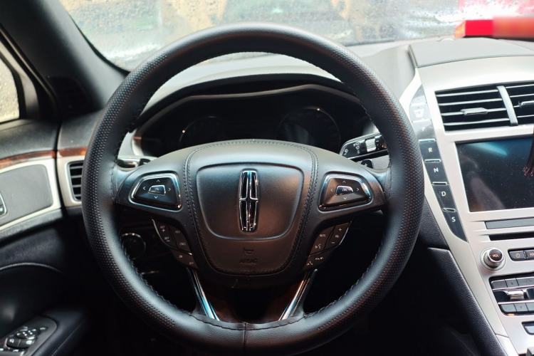 Used Lincoln MKZ 2017 2.0T Luxury Edition
