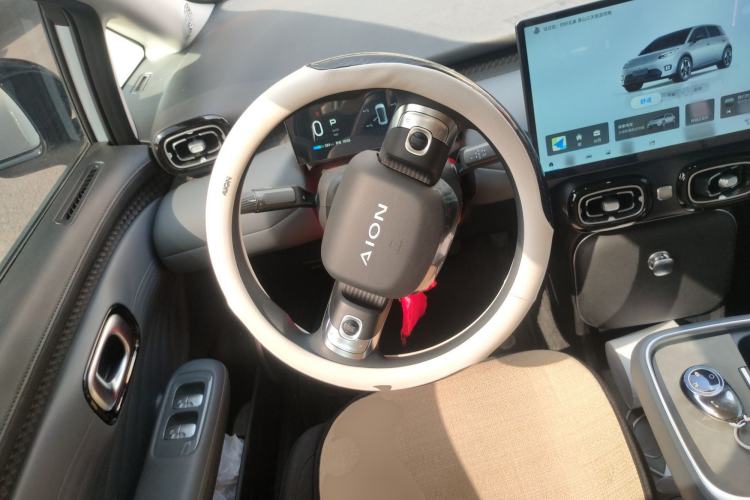 Used AION UT 2025 330 Starlight Edition
