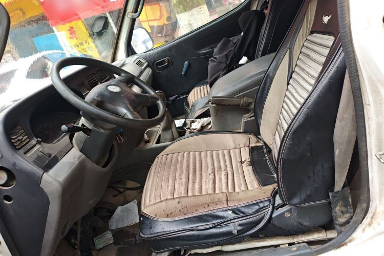 Used Jinbei Hiace 2011 2.0L Fifth-Generation Kuaiyun Classic V19