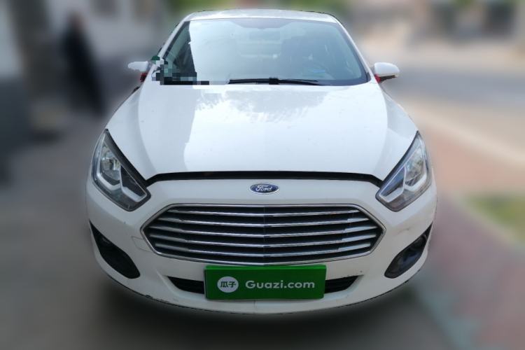 Used Ford Escort 2015 1.5L Manual Comfort Model Front