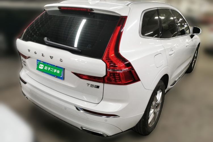 Used Volvo XC60 2020 T5 4x4 Zhiyi Luxury Edition Rear Right 45 Deg