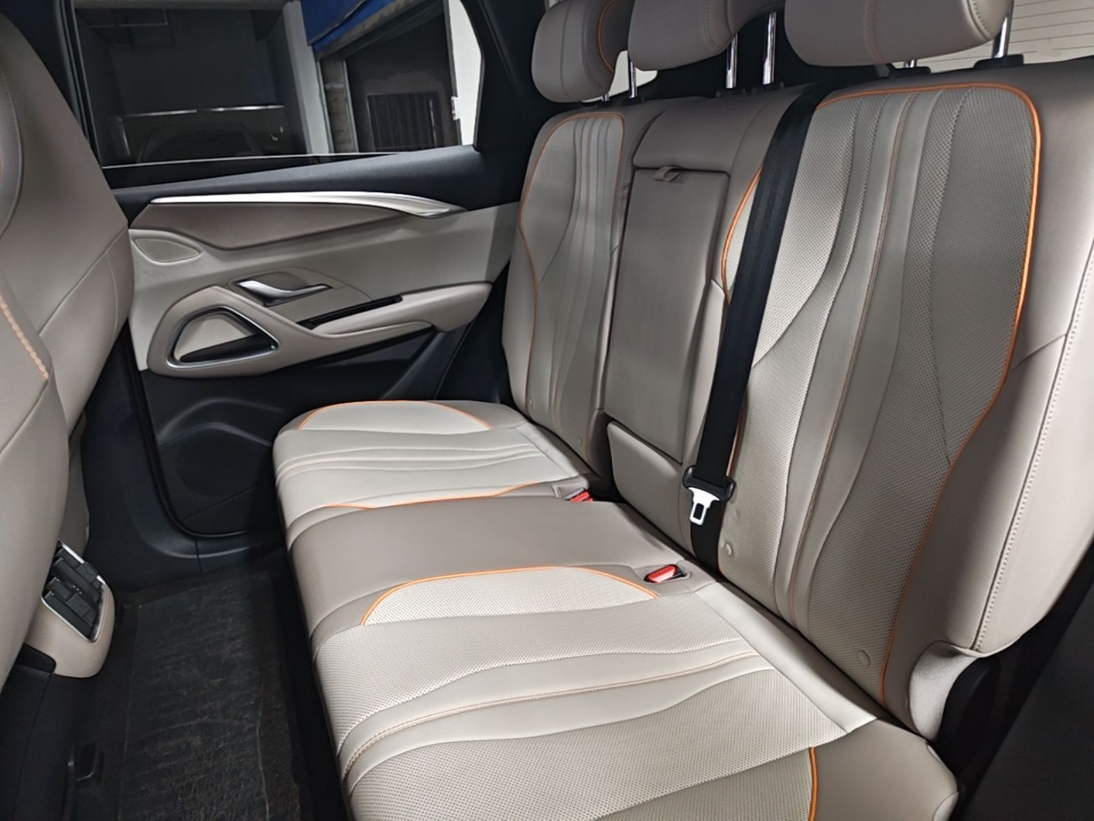 BYD Song Pro New Energy 2024 HONOR Edition DM-i 110KM Excellence Model — снимка 20
