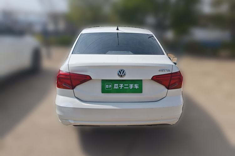 Used Volkswagen Jetta 2017 1.5L Manual Fashion Edition