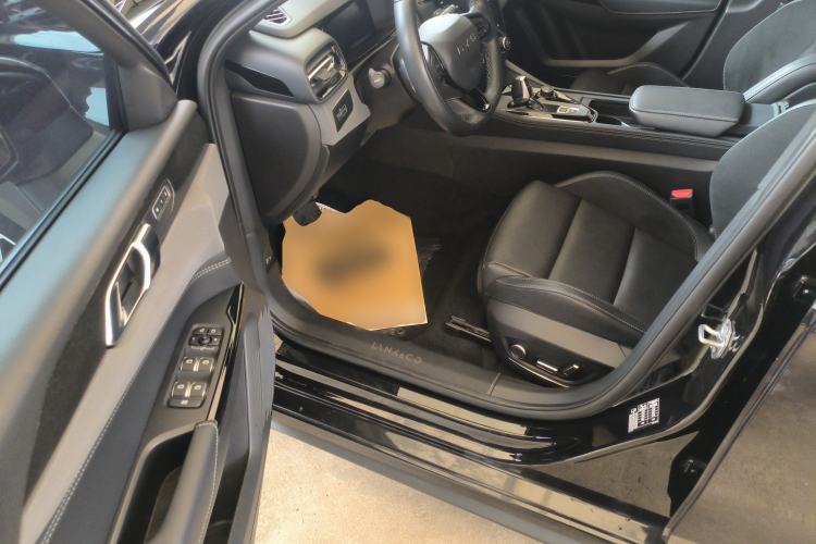 Used Lynk & Co 03 2022 2.0TD DCT JingPro
