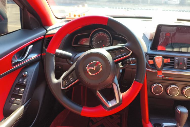 Used Mazda CX-4 2021 2.0L Automatic Two-Wheel Drive Blue Sky Dynamic Edition Steering Wheel