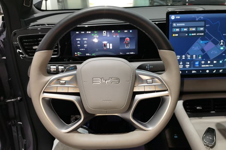 Used BYD Sealion 06 New Energy 2025 Model DM-i 170 Navigation Pro Edition Steering Wheel