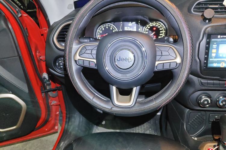 Used Jeep Renegade 2016 1.4T Automatic High-Energy Version
