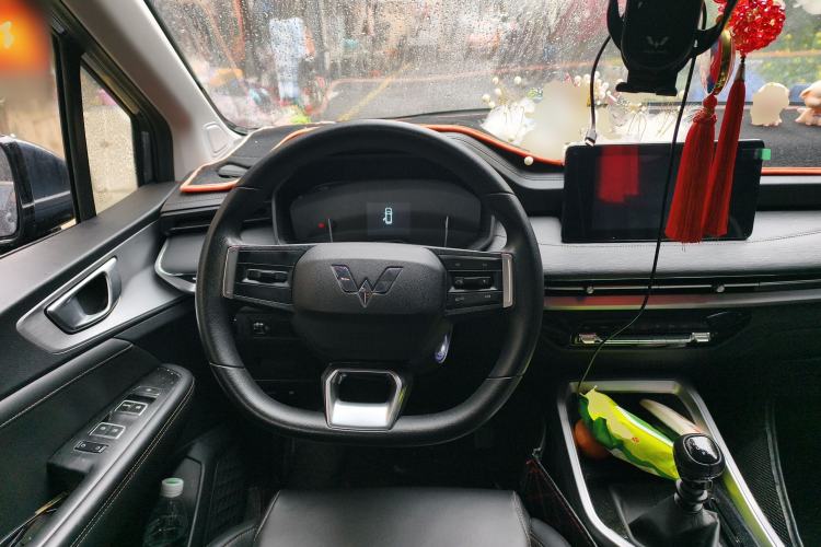 Used Wuling Jiachen 2022 1.5T Manual Light Enjoyment Dynamic Version
