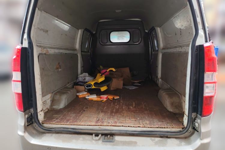 Used Jinbei New Hiace S 2018 1.5L Wealth Edition Van DLCG14
