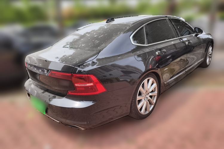 Used Volvo S90 2020 T5 Zhiya Luxury Edition Rear Right 45 Deg