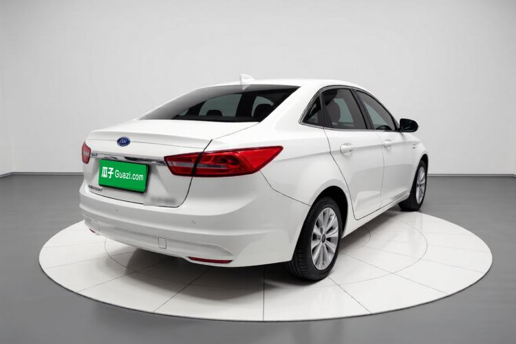 Used Ford Escort 2015 1.5L Automatic Fashion Model