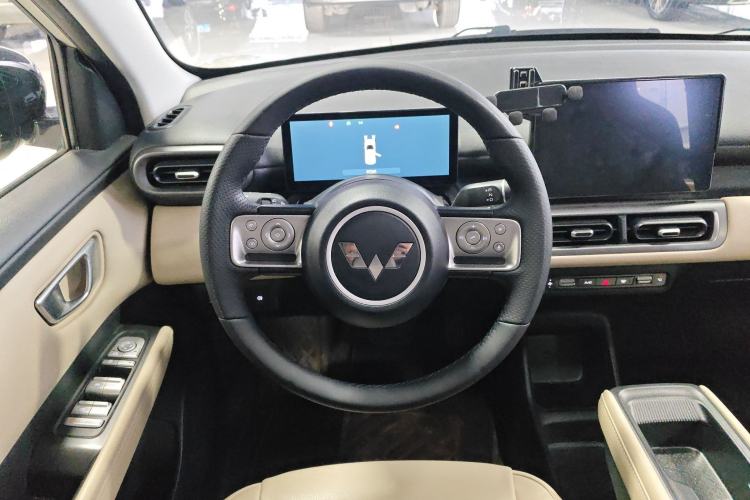 Used Wuling Bingo PLUS 2024 330 km Range Five-Seater Version