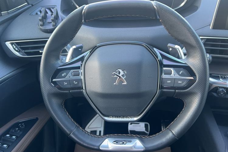 Used Peugeot 5008 2017 380THP 7-Seater Luxury GT Edition Interior 2