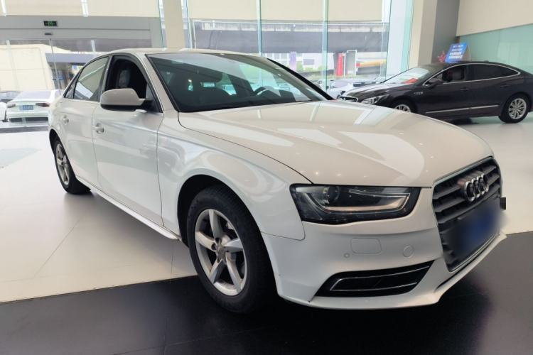 Used Audi A4L 2013 35 TFSI Automatic Standard Model Front Right 45 Deg